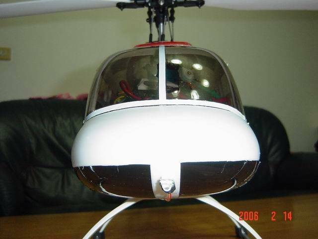 前下巴有裝閃燈